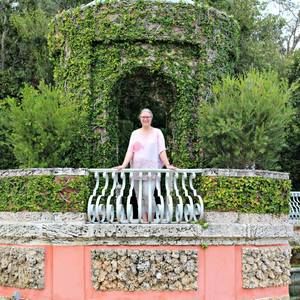 Meet your Posher, Tara